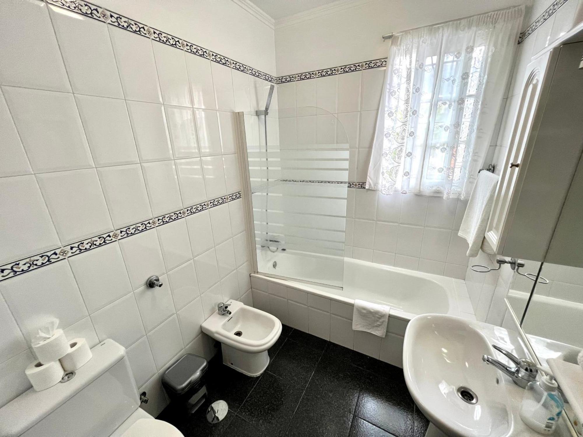 Classic Tranquil Madeiran 4-Bedroom Villa Funchal Экстерьер фото