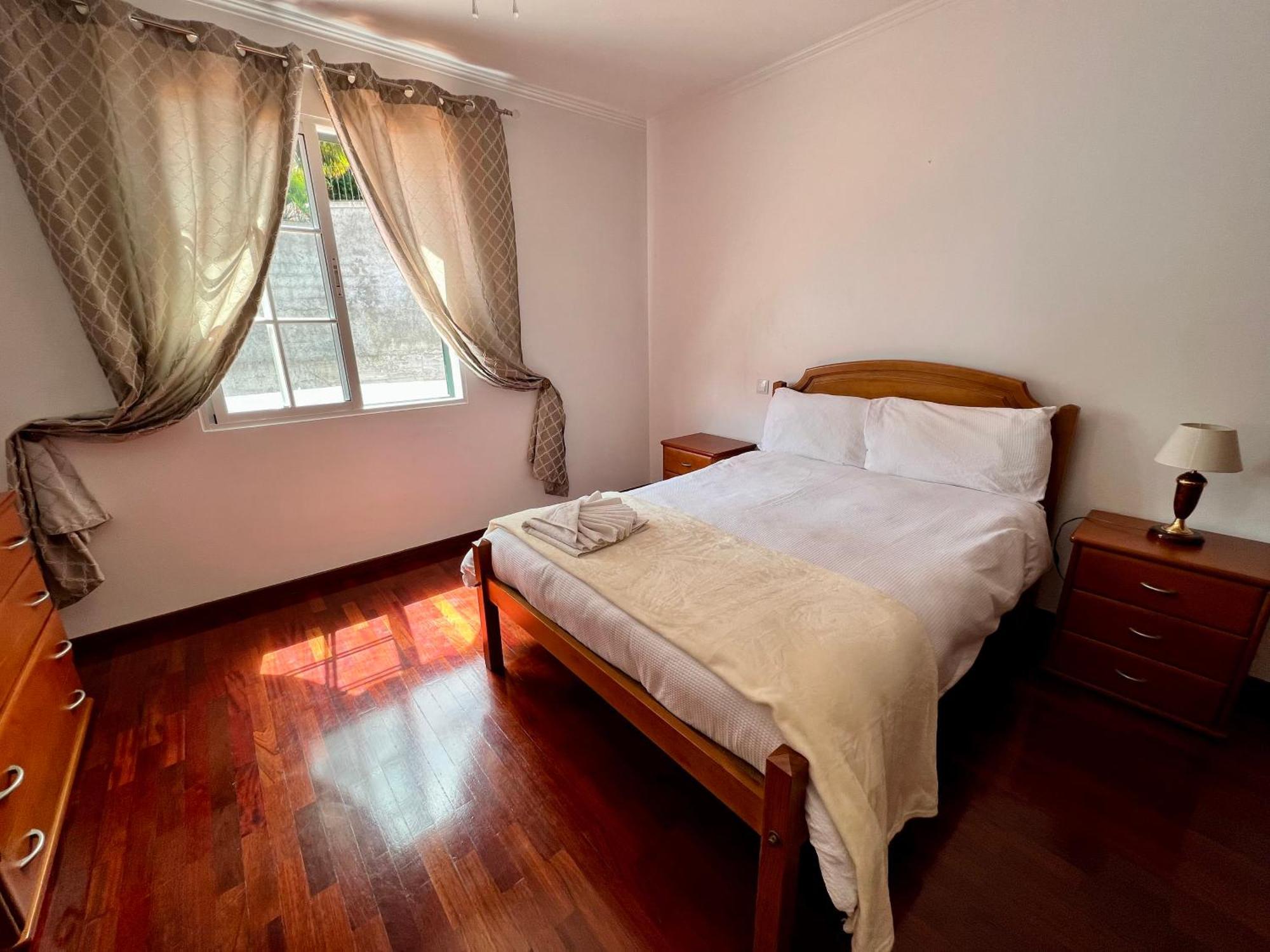 Classic Tranquil Madeiran 4-Bedroom Villa Funchal Экстерьер фото