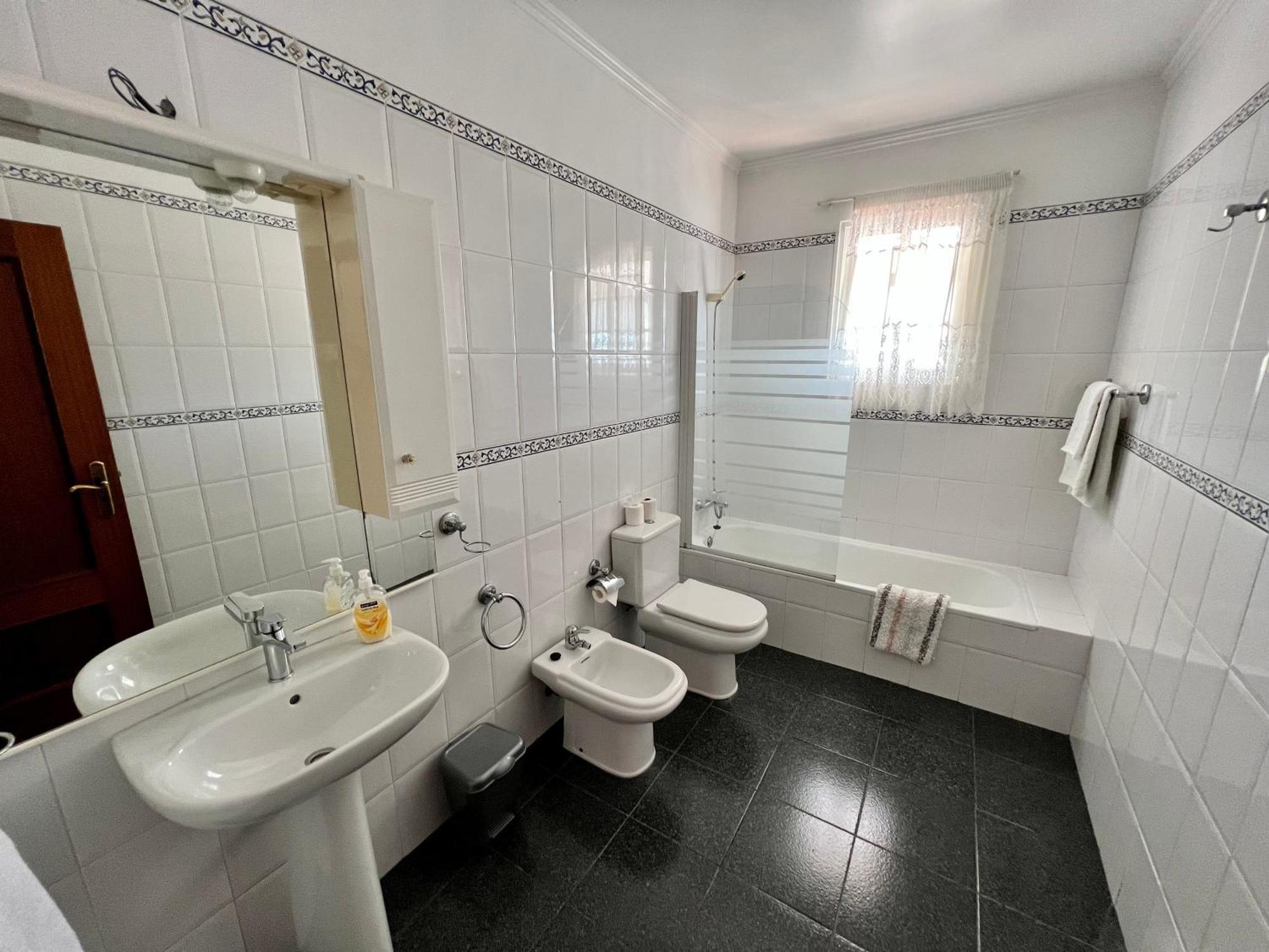 Classic Tranquil Madeiran 4-Bedroom Villa Funchal Экстерьер фото