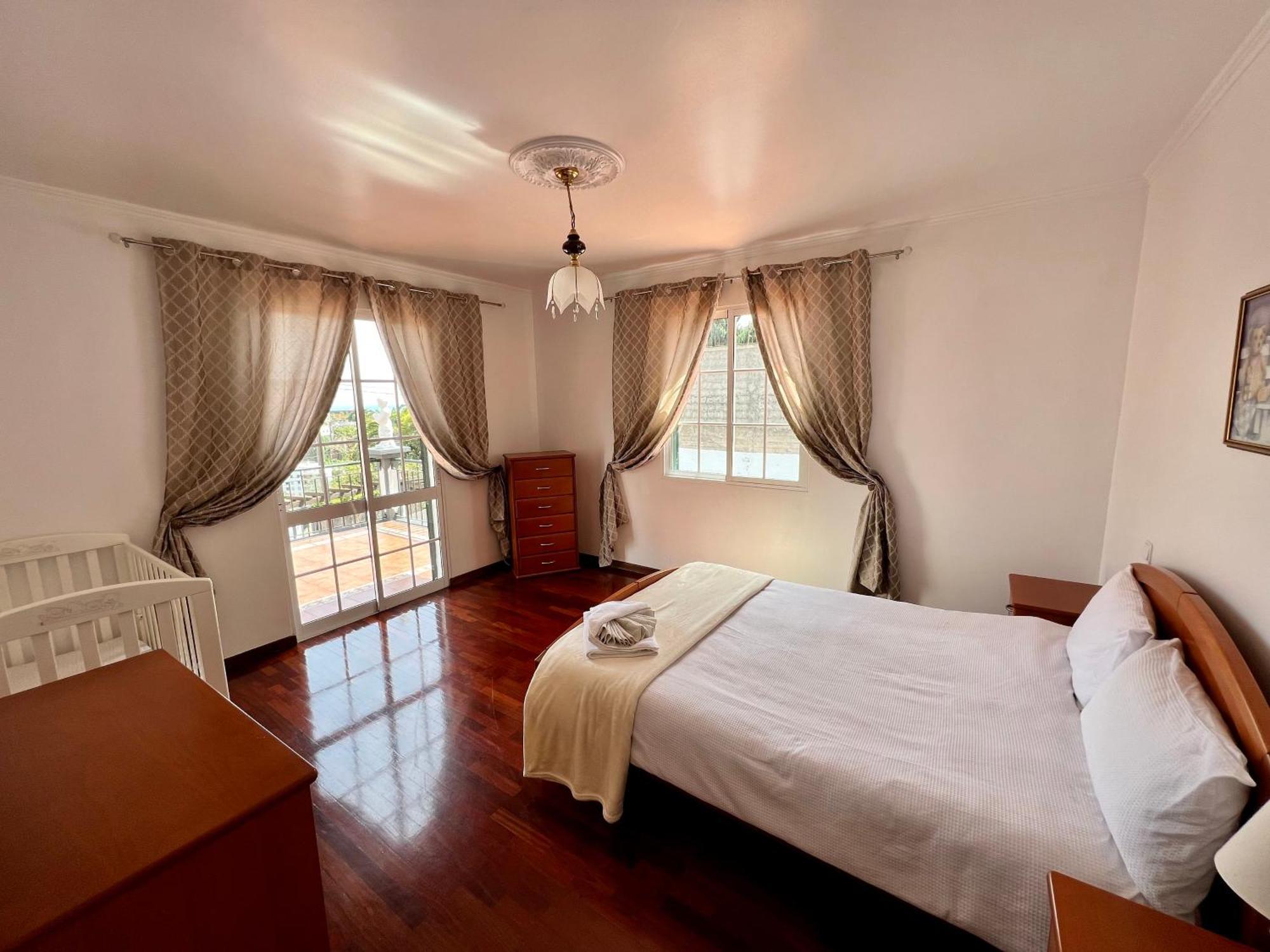Classic Tranquil Madeiran 4-Bedroom Villa Funchal Экстерьер фото
