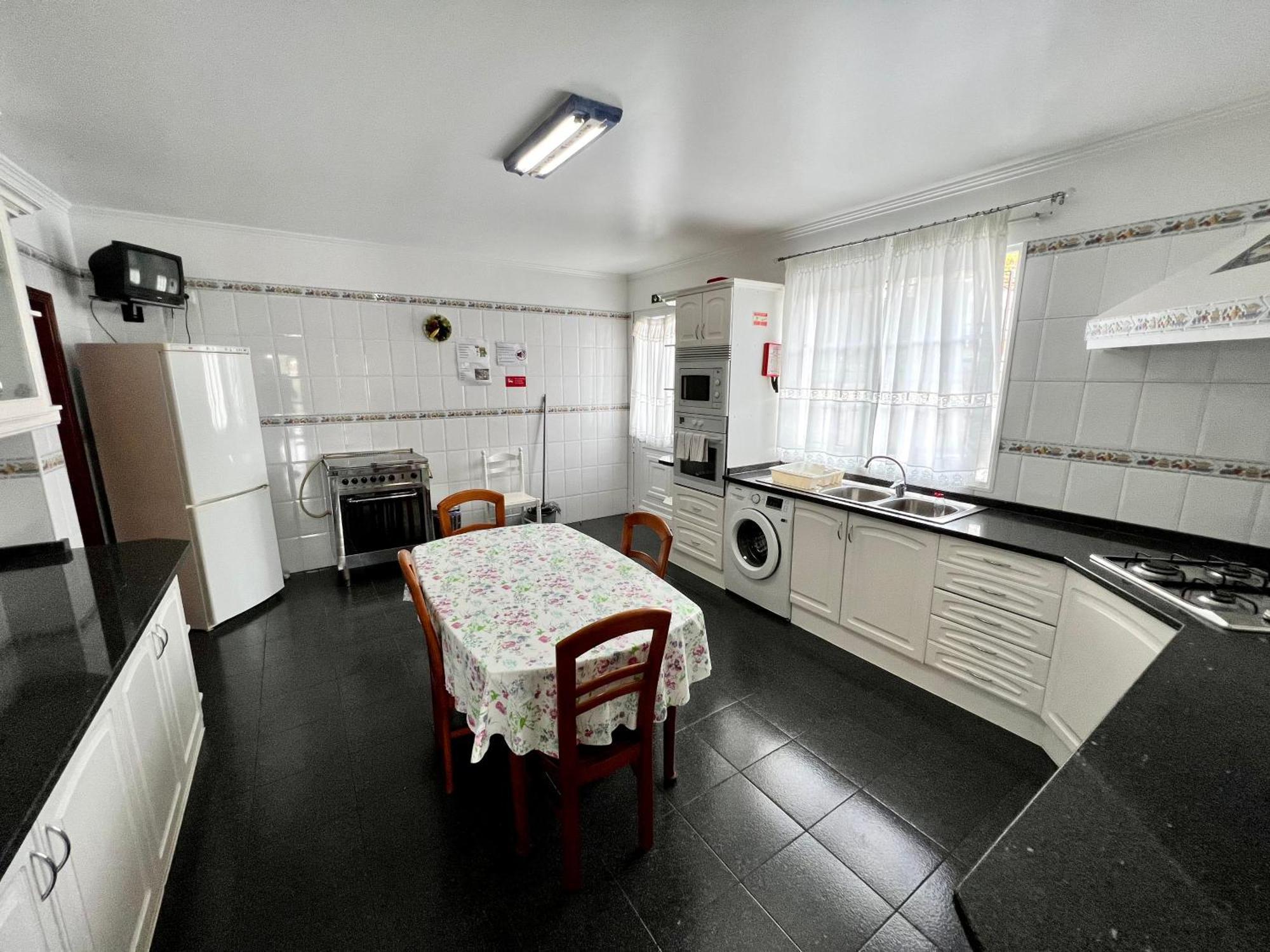 Classic Tranquil Madeiran 4-Bedroom Villa Funchal Экстерьер фото