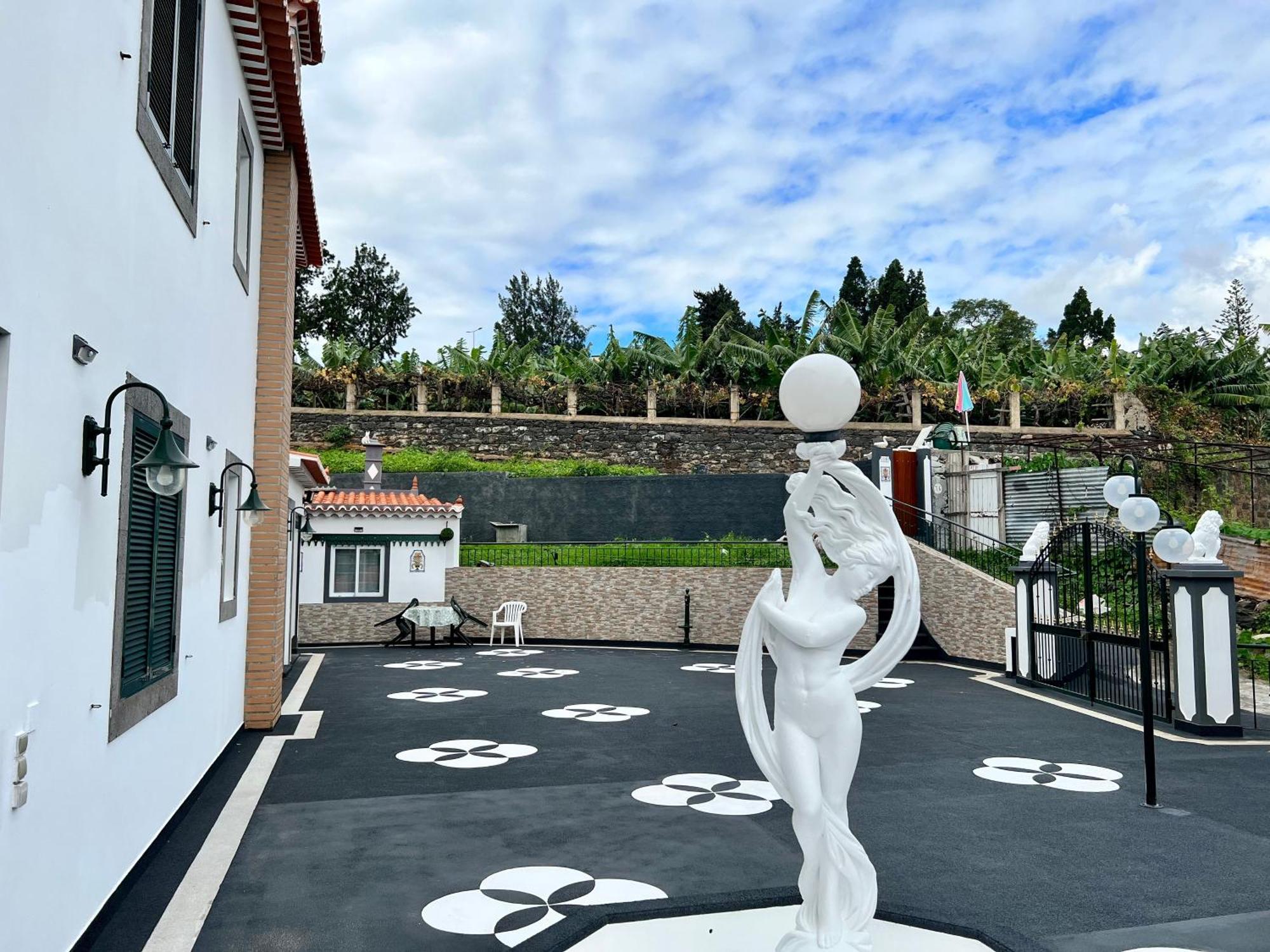 Classic Tranquil Madeiran 4-Bedroom Villa Funchal Экстерьер фото