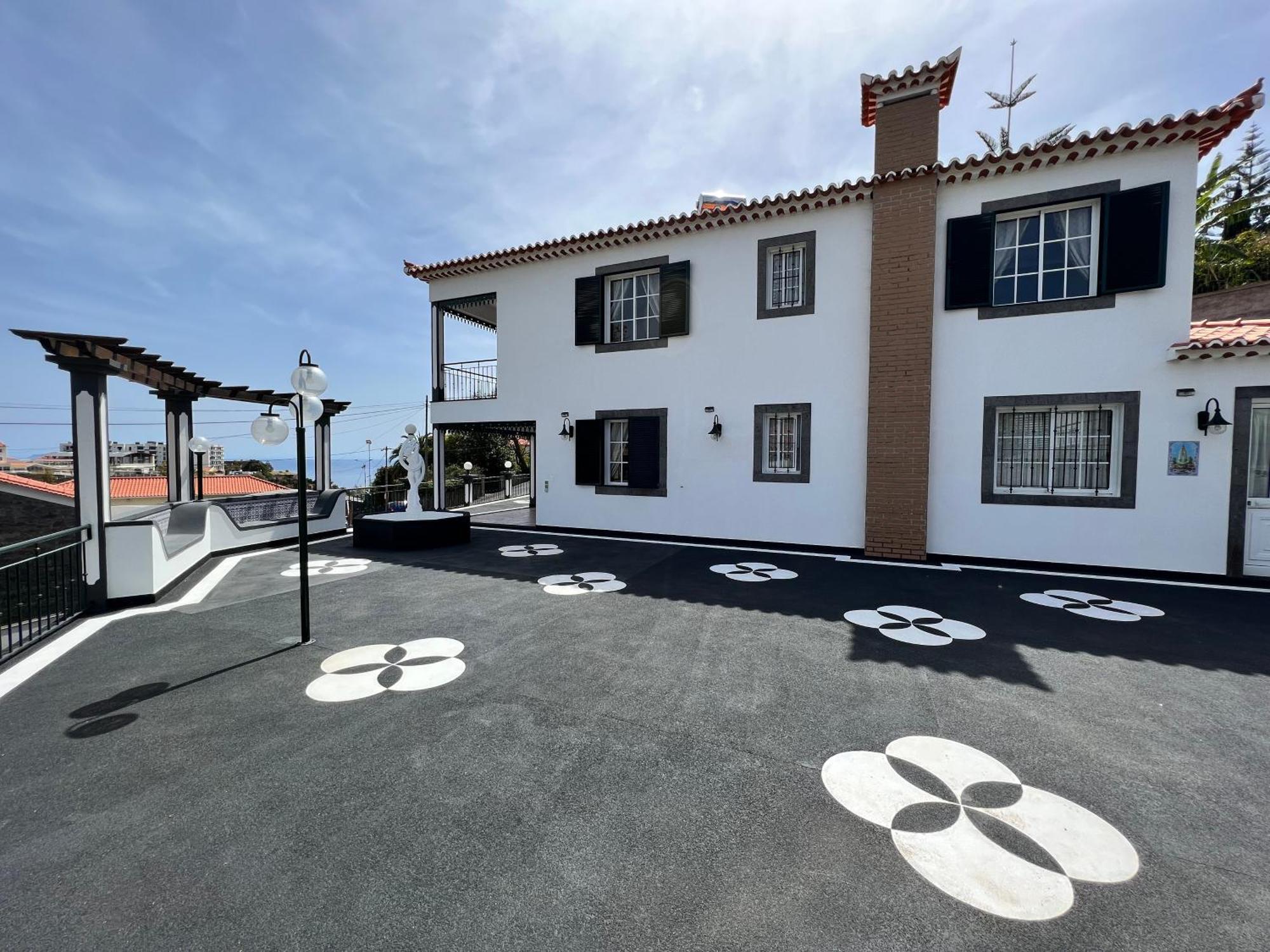 Classic Tranquil Madeiran 4-Bedroom Villa Funchal Экстерьер фото